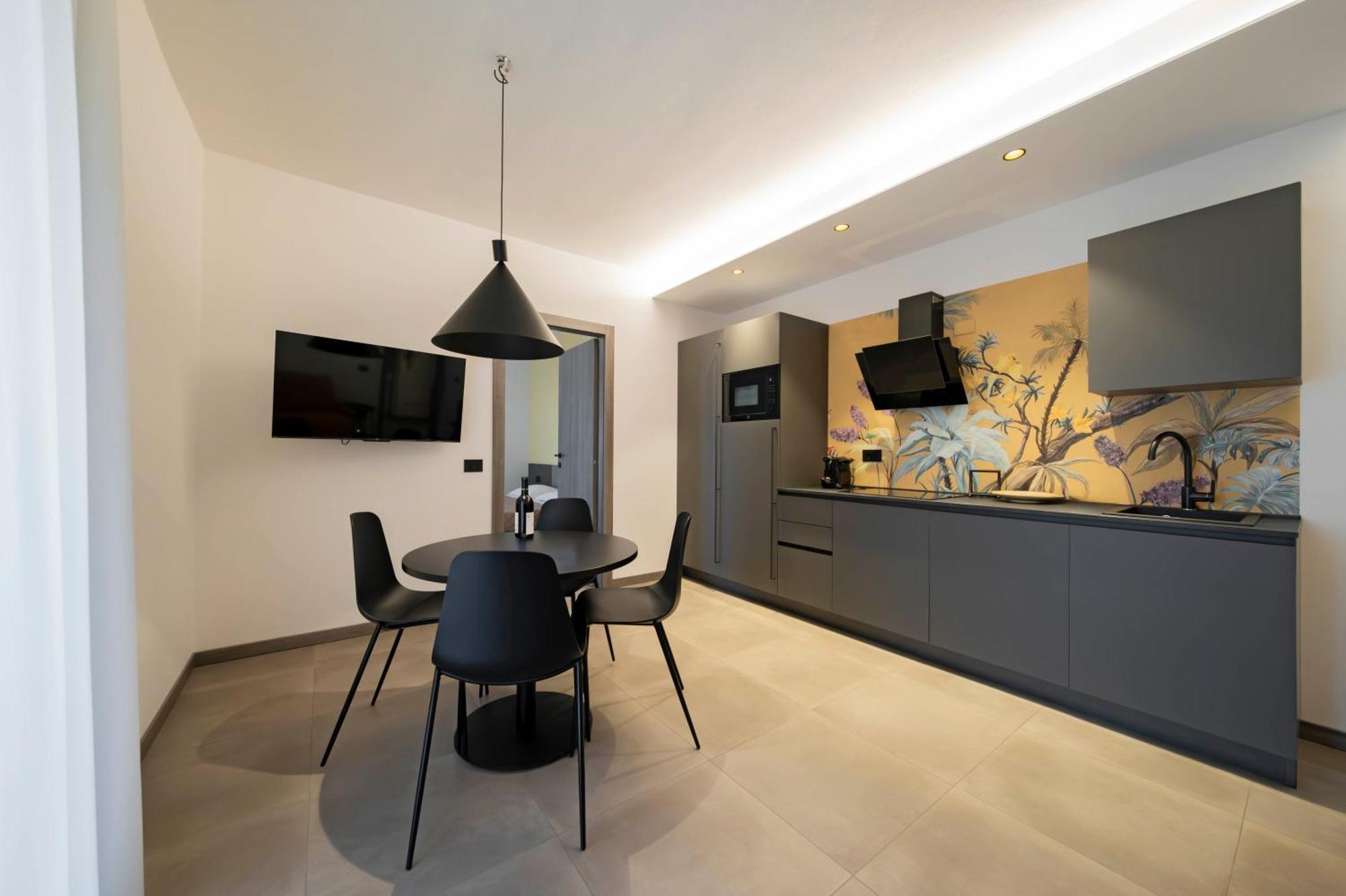 Apartmentsgarda ガルダ エクステリア 写真